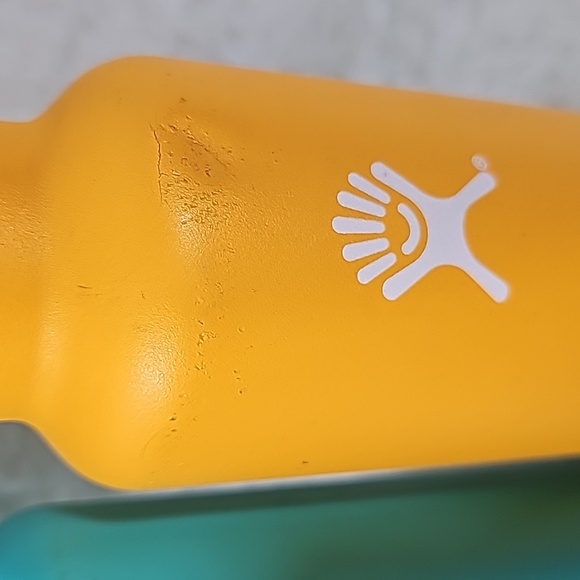 Hydro Flask 21oz Bottle with Standard Mouth Sports - Picture 4 of 6